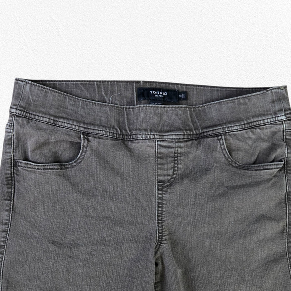 Torrid Dark Brown Elastic Waist Pull On High Rise Jegging Skinny Jeans Size 14 - Picture 3 of 7